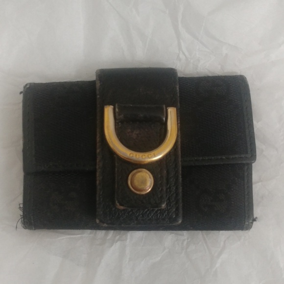 Gucci Accessories - Black gold Gucci key holder case